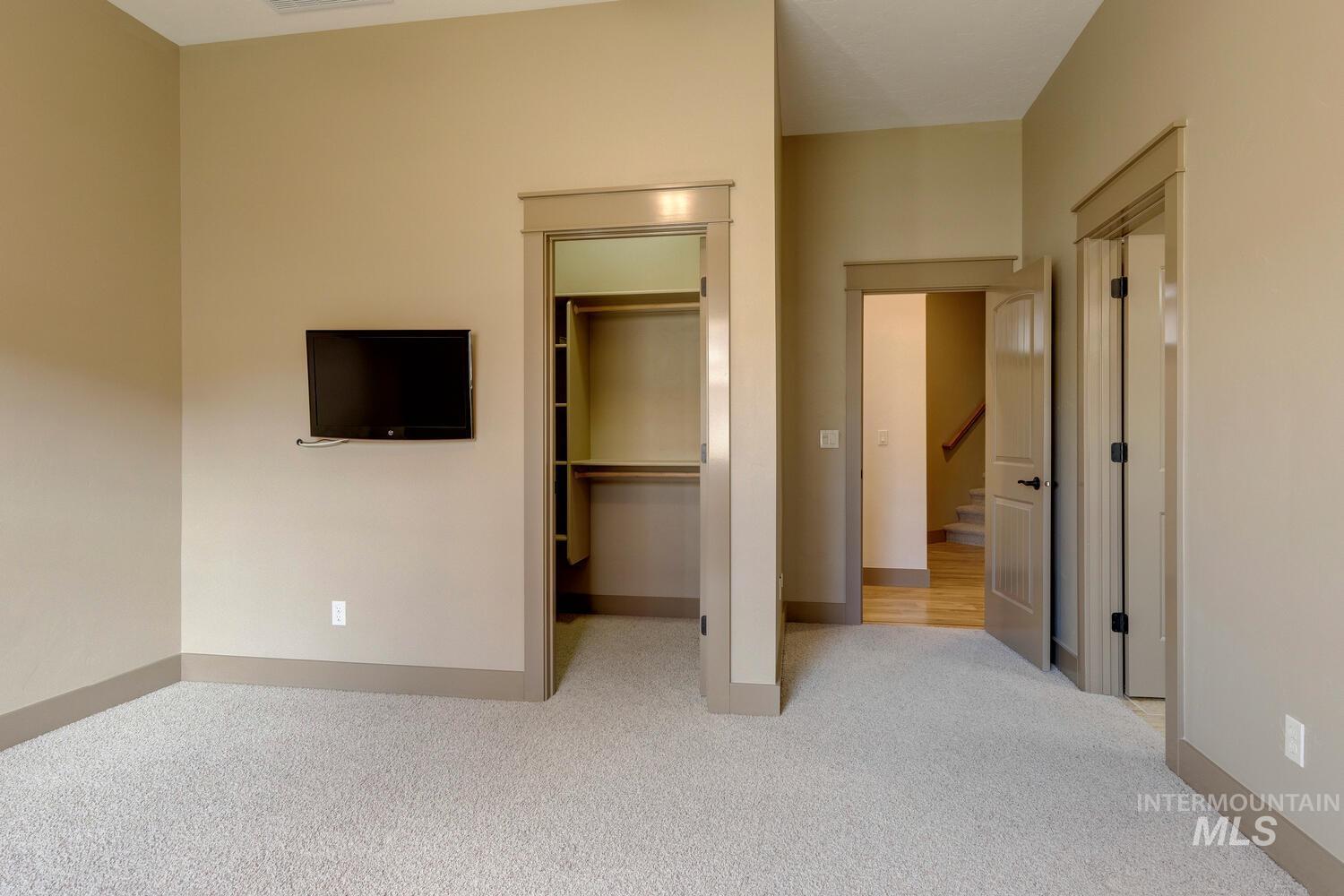 5560 W Chukar Butte Court