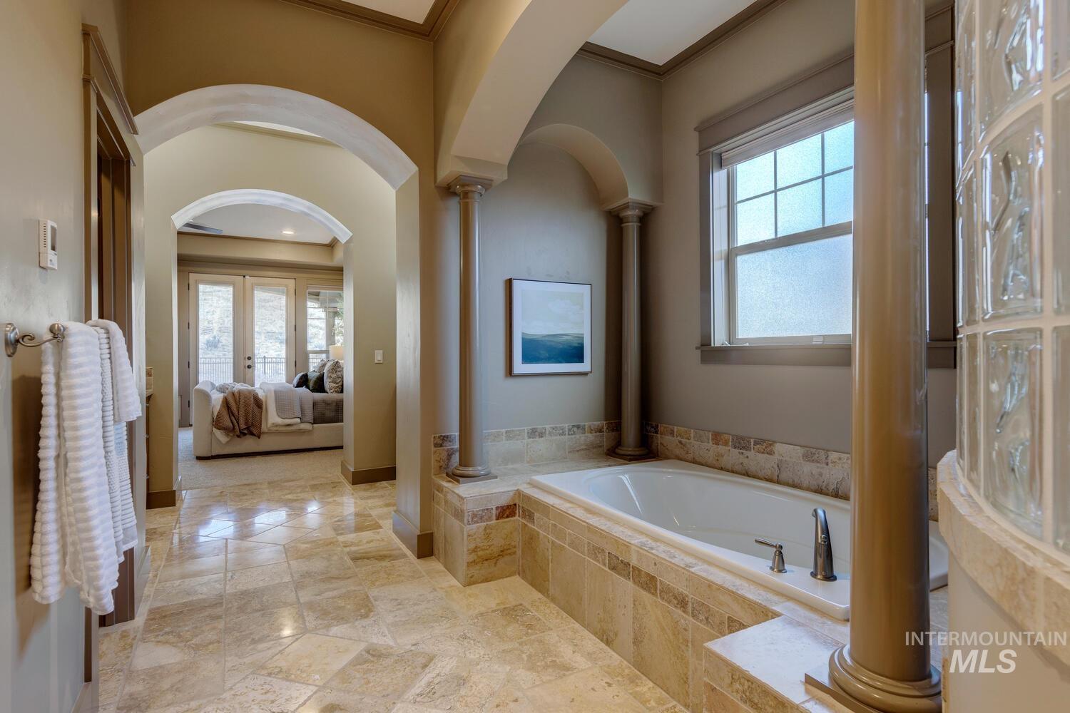 5560 W Chukar Butte Court