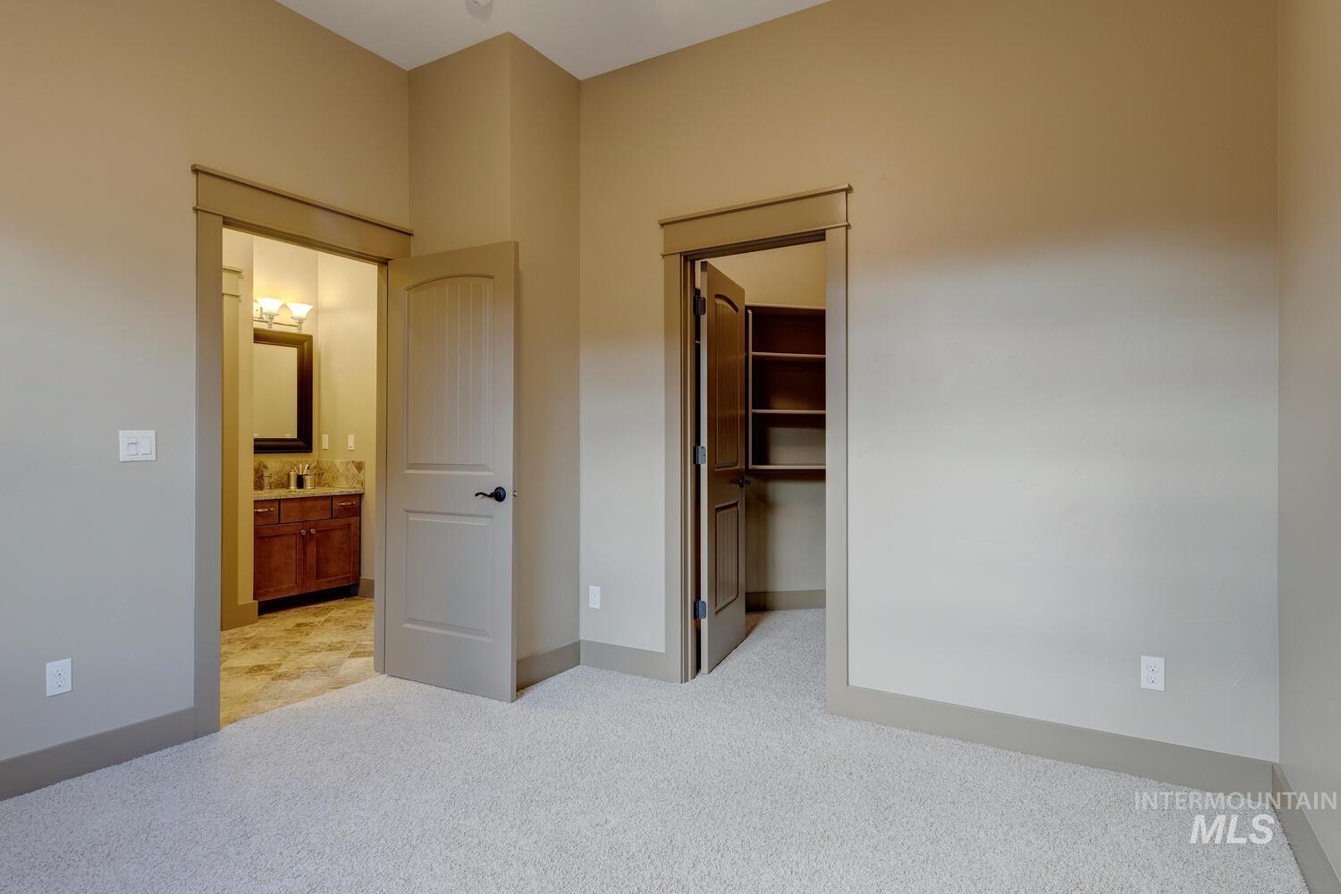 5560 W Chukar Butte Court