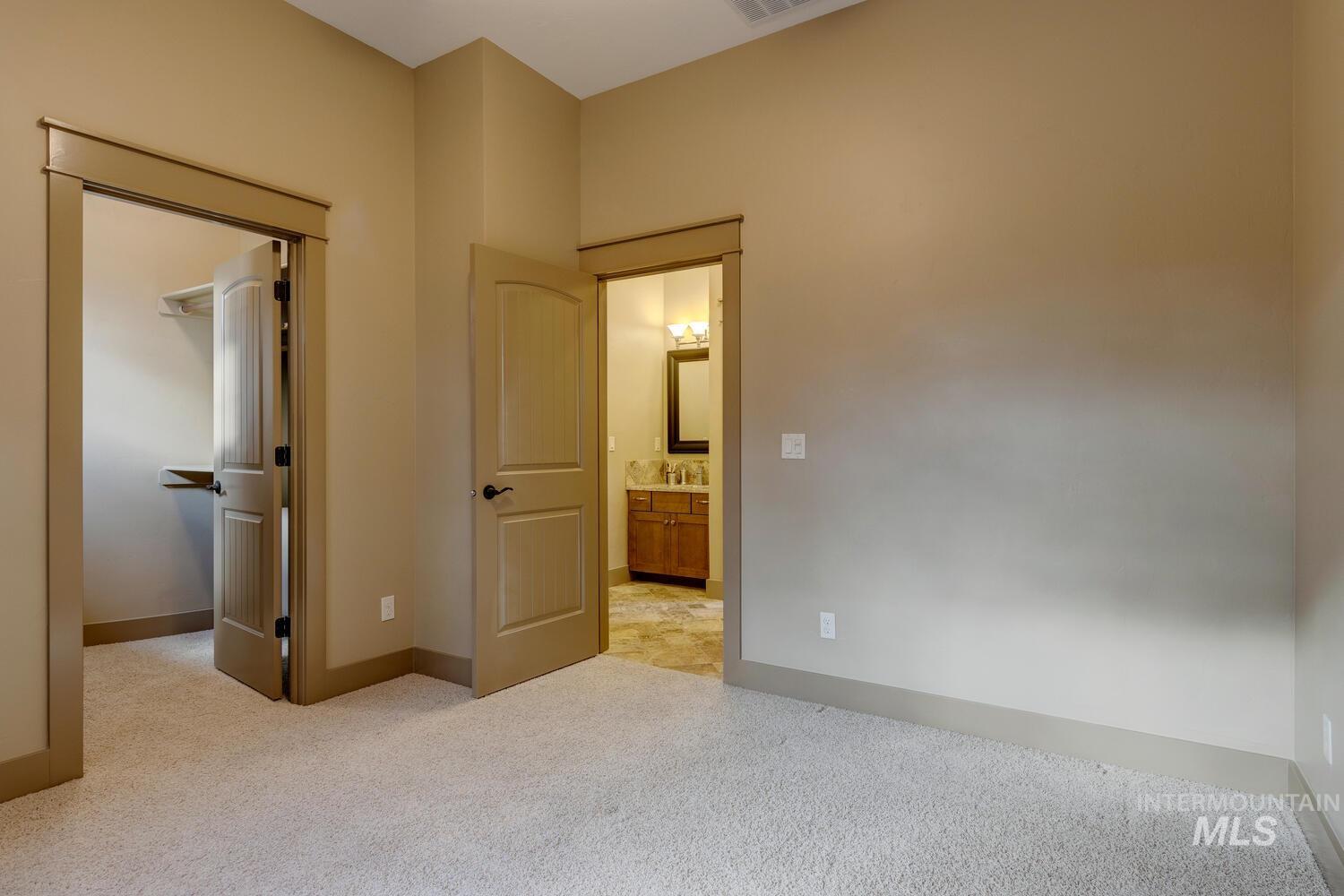 5560 W Chukar Butte Court