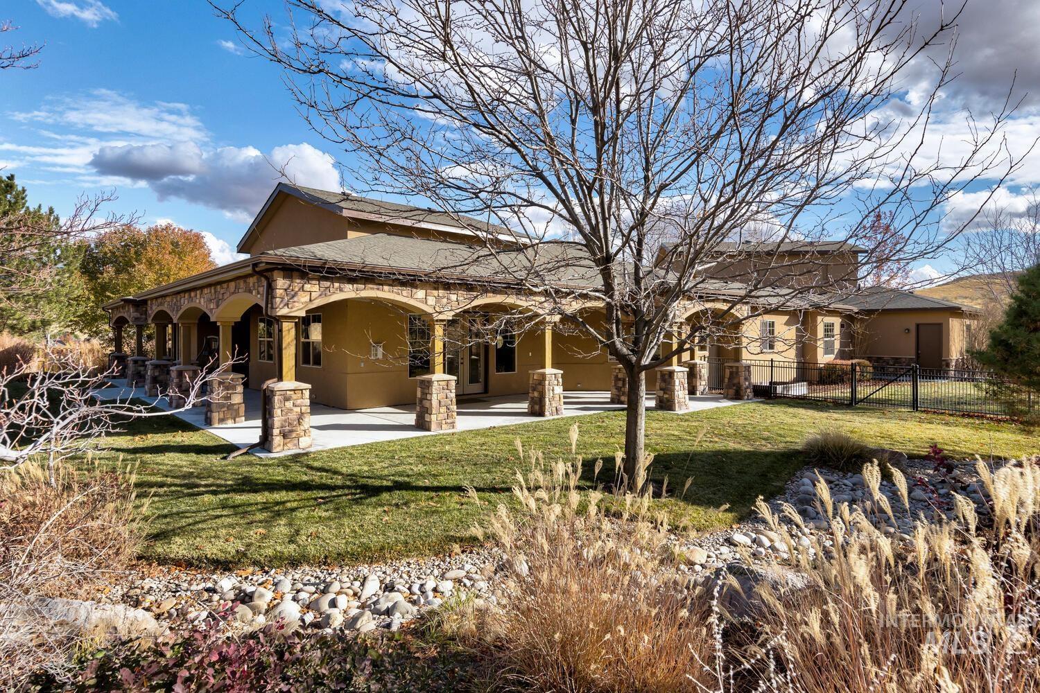 5560 W Chukar Butte Court