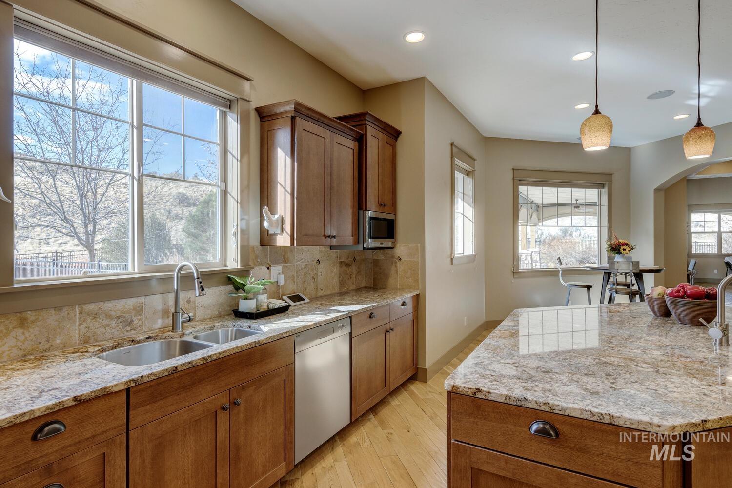 5560 W Chukar Butte Court