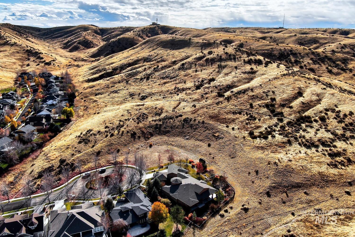 5560 W Chukar Butte Court