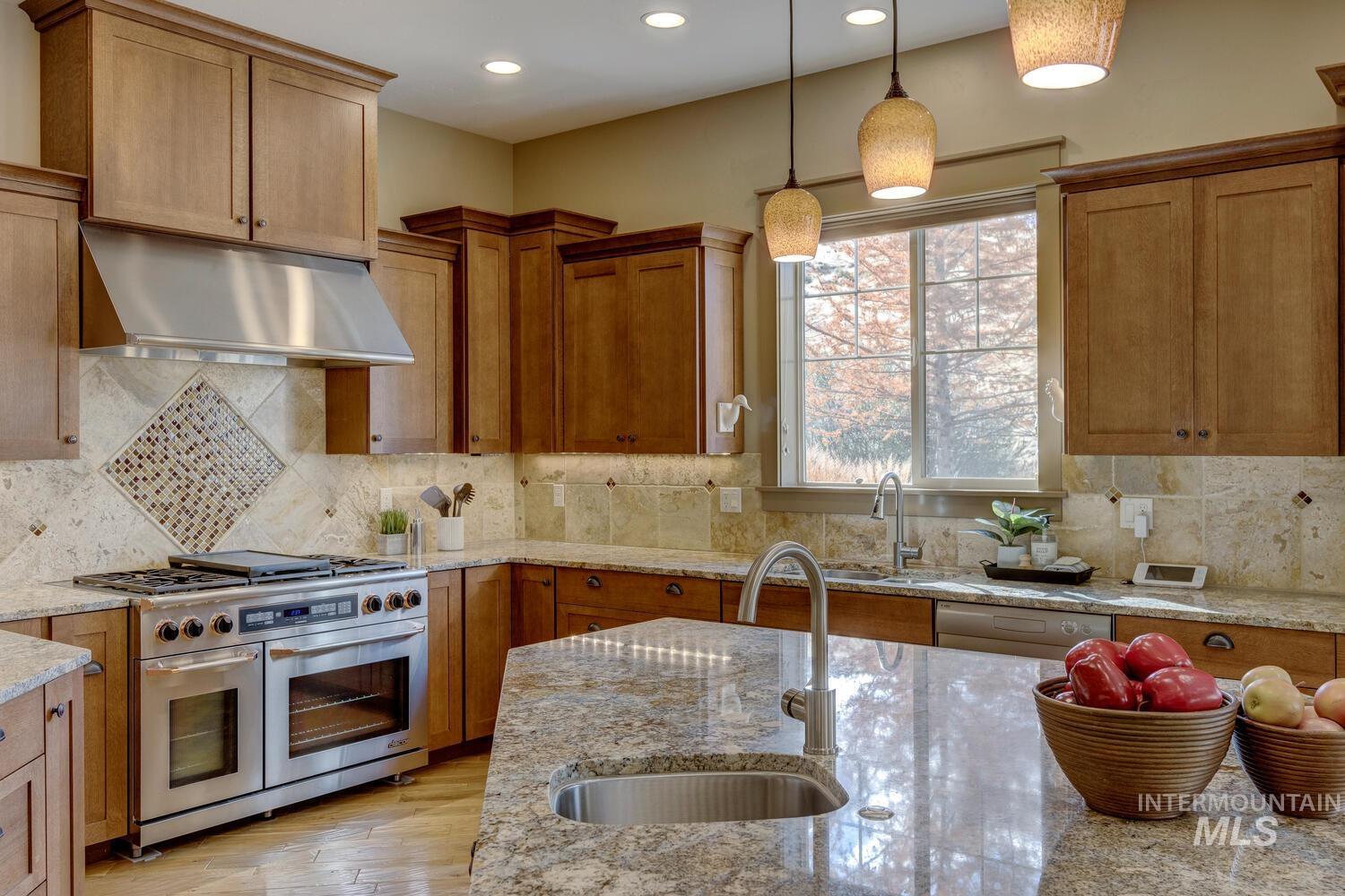 5560 W Chukar Butte Court