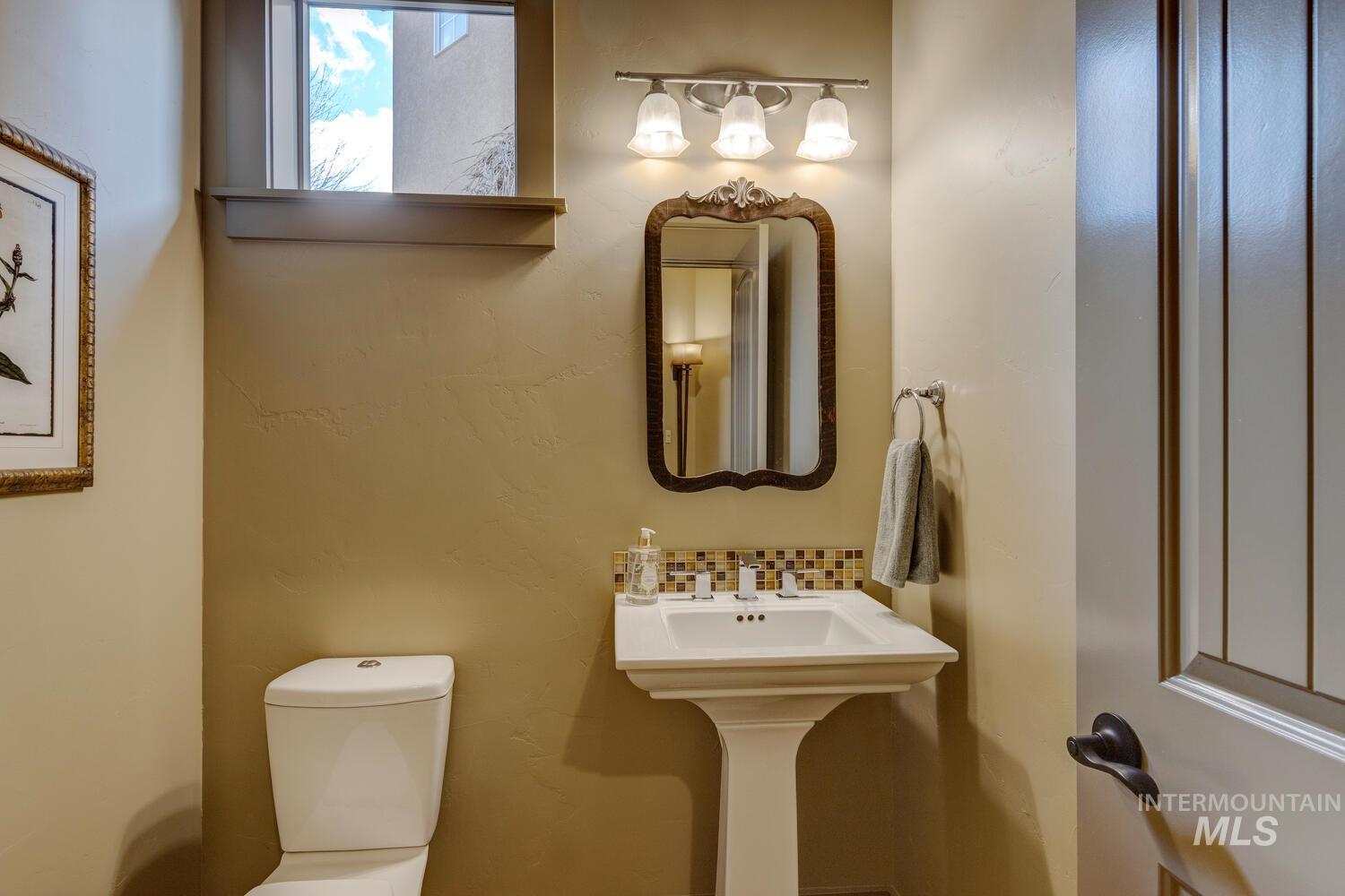 5560 W Chukar Butte Court