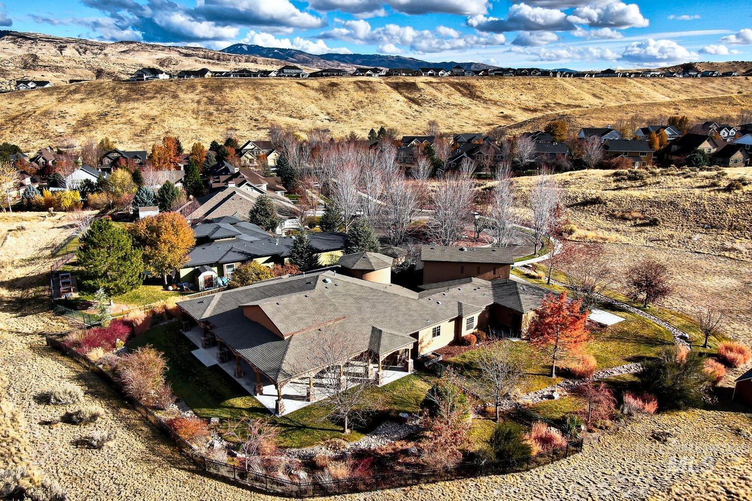 5560 W Chukar Butte Court