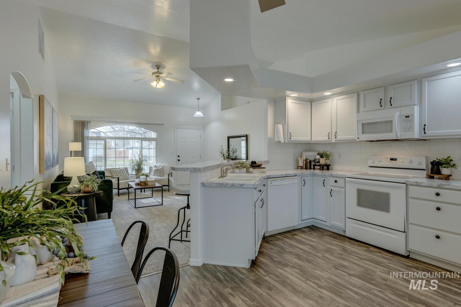 2148 W Crown Pointe Ave