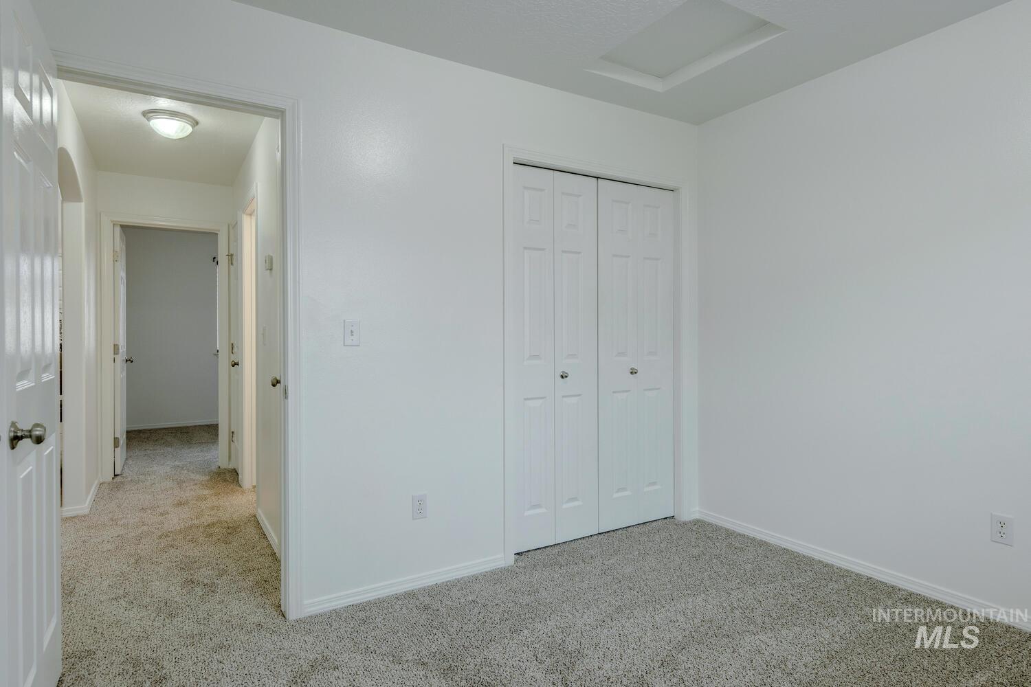 2148 W Crown Pointe Ave