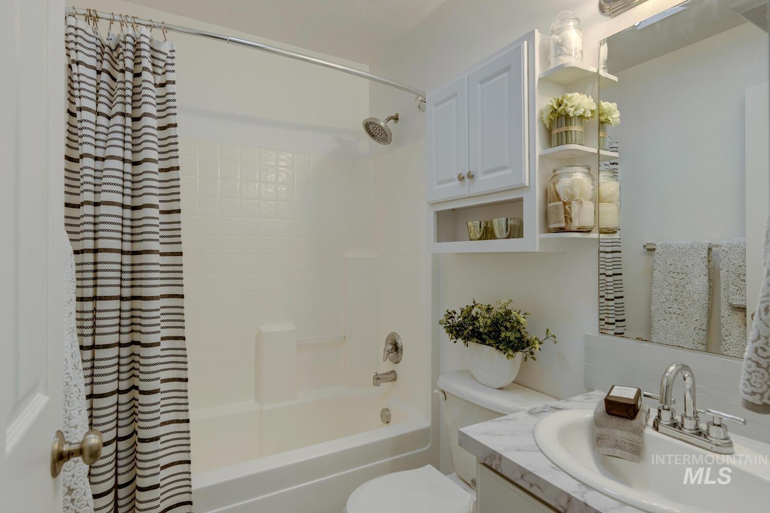 2148 W Crown Pointe Ave