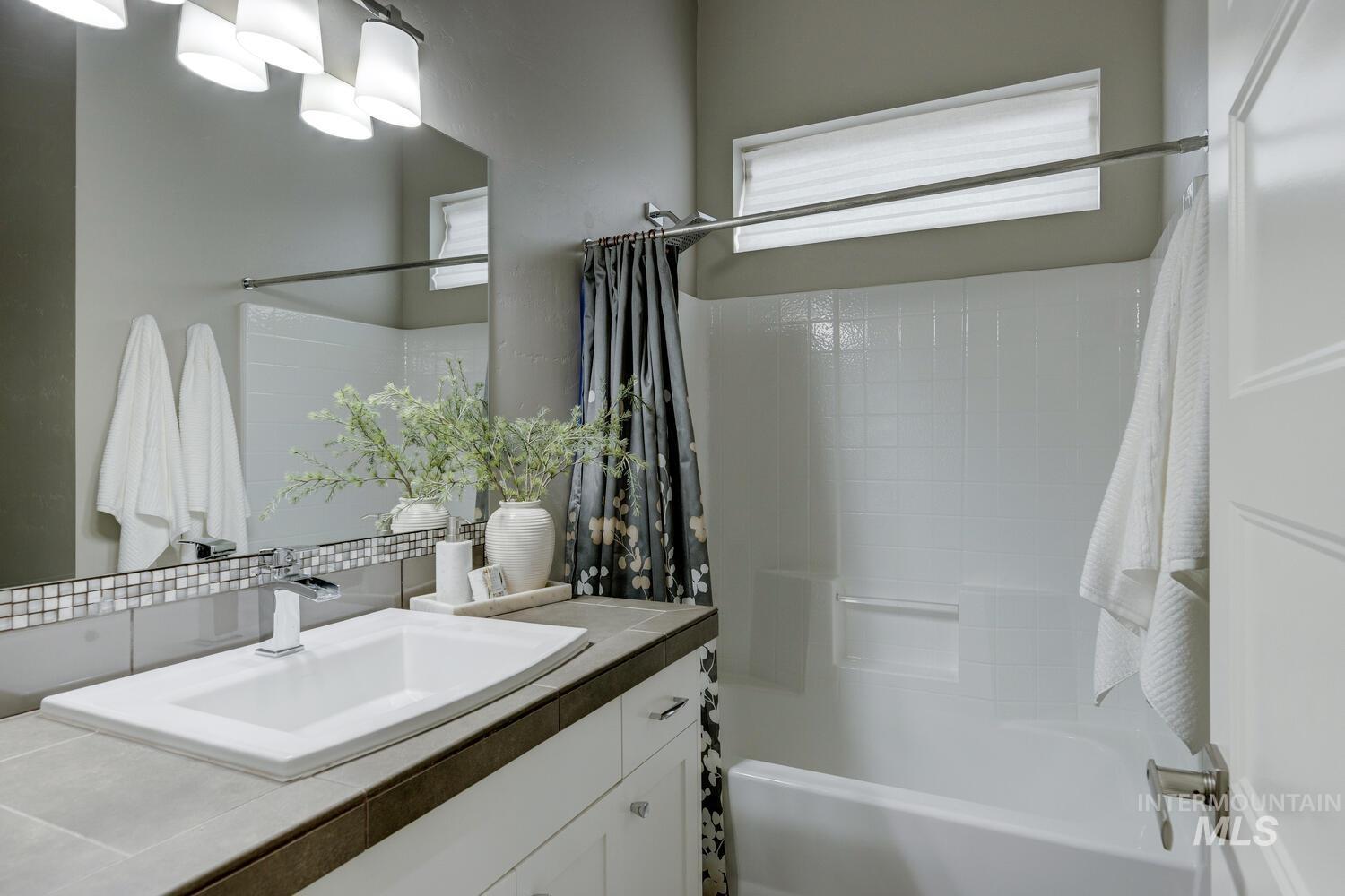 5691 W Hidden Springs Dr