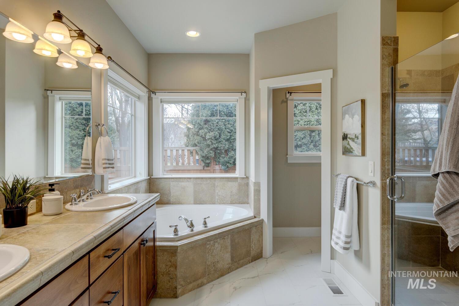 12126 N Humphreys Way