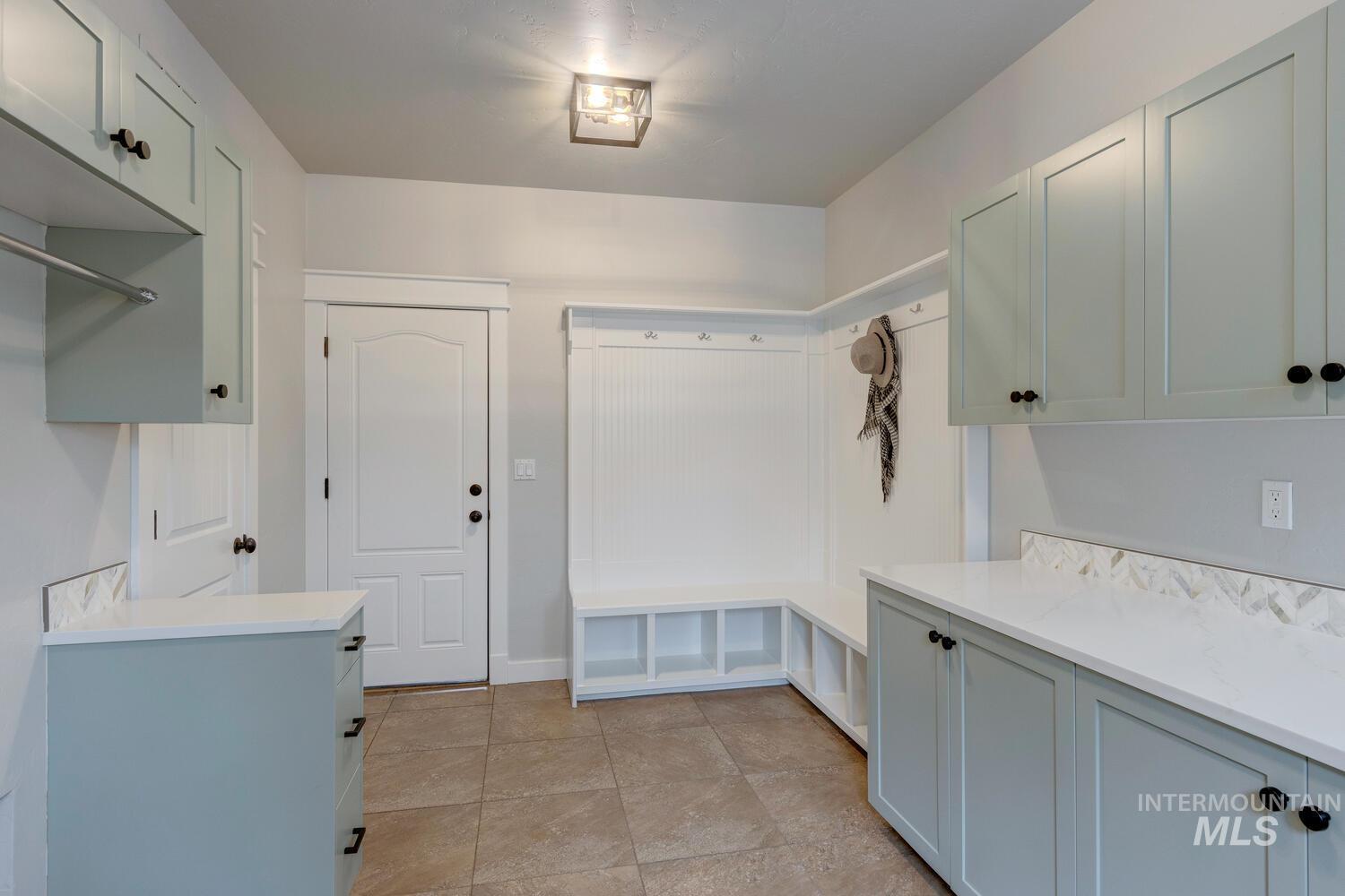 12021 N Humphreys Pl