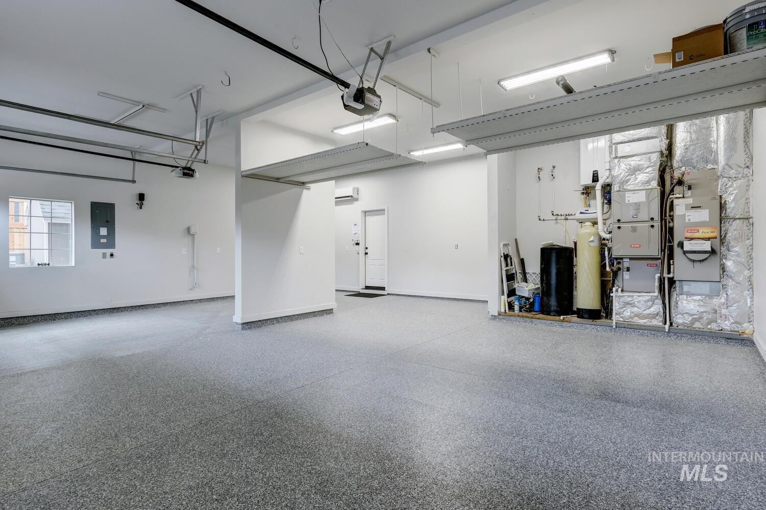 12021 N Humphreys Pl