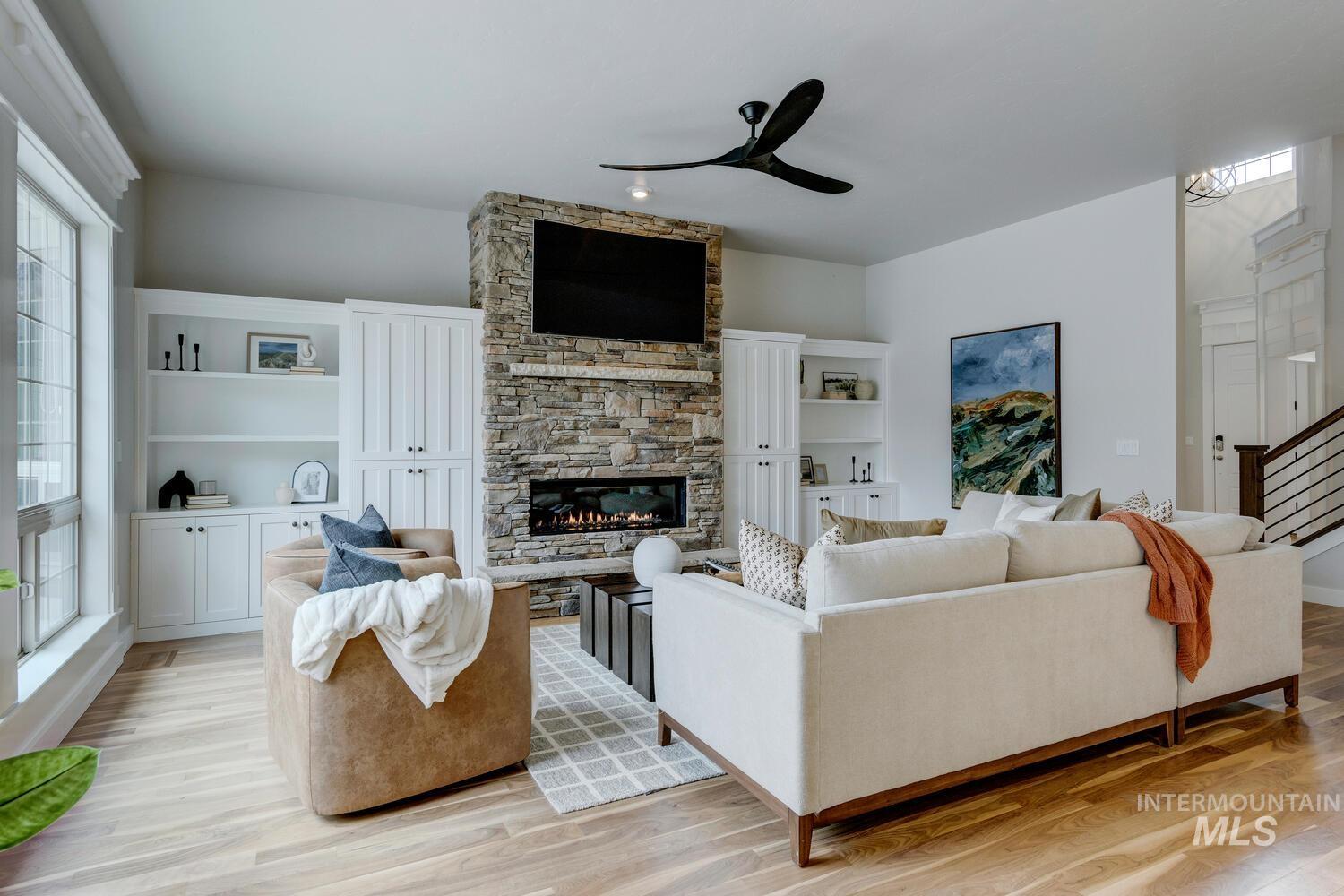 12021 N Humphreys Pl