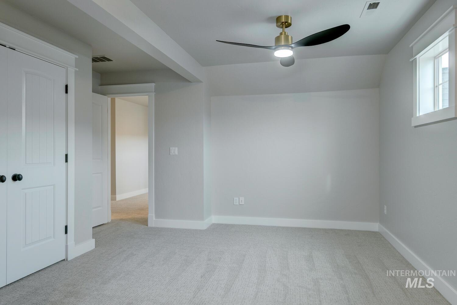 12021 N Humphreys Pl