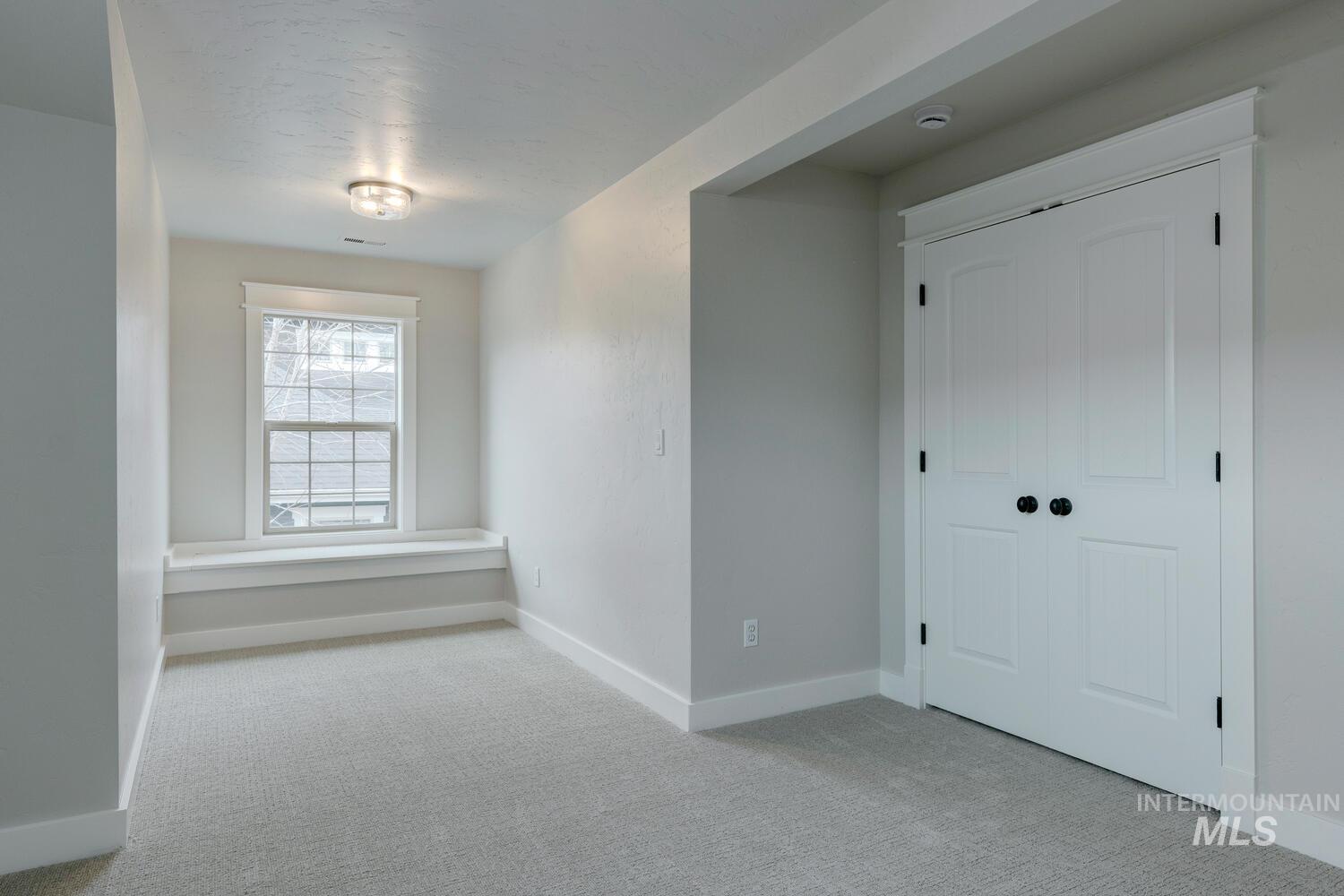 12021 N Humphreys Pl