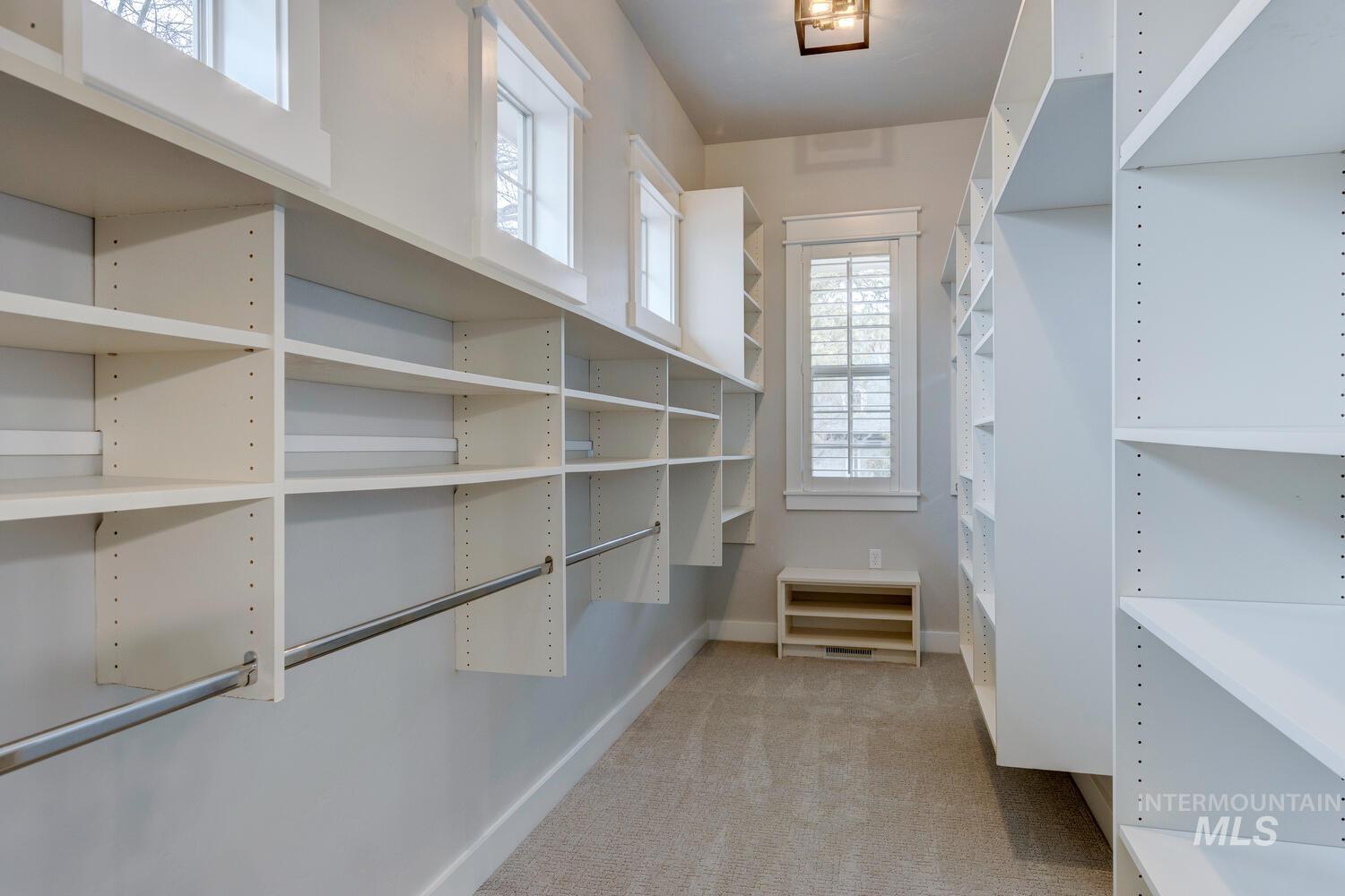 12021 N Humphreys Pl