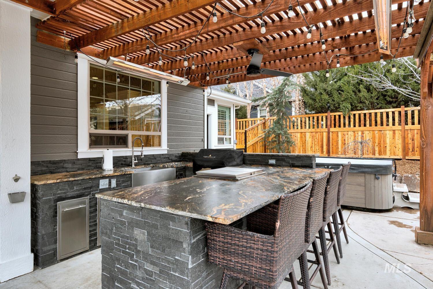 12021 N Humphreys Pl