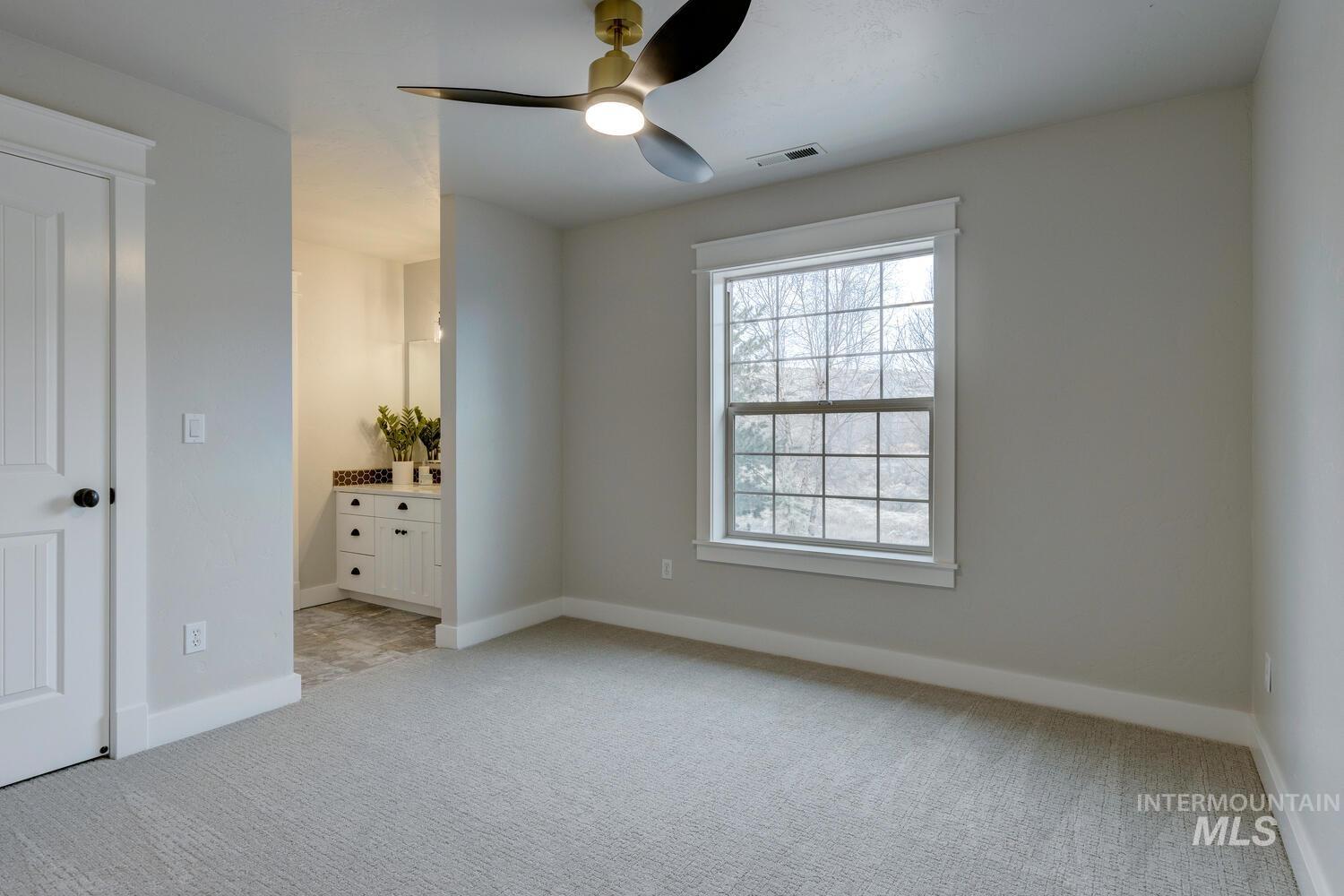 12021 N Humphreys Pl