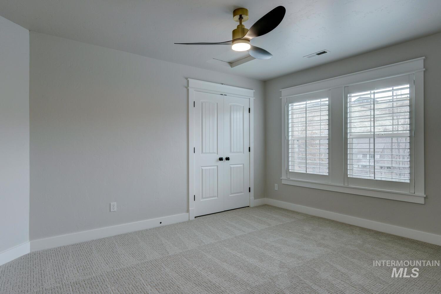 12021 N Humphreys Pl