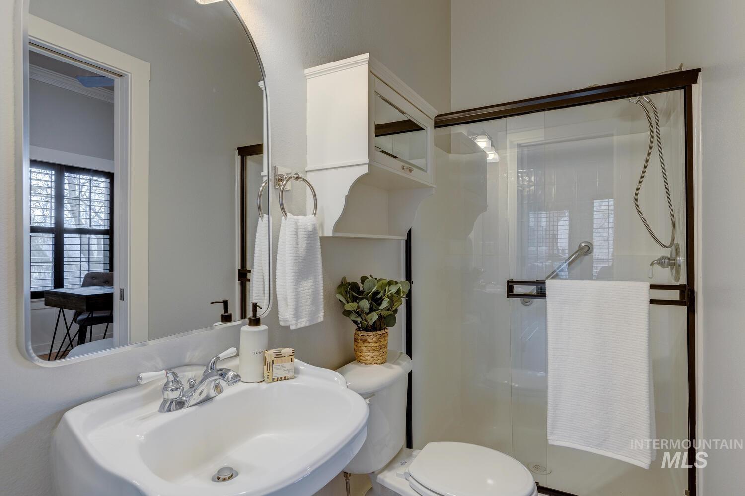 5218 W Hidden Springs Dr