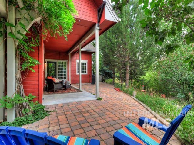 5218 W Hidden Springs Dr