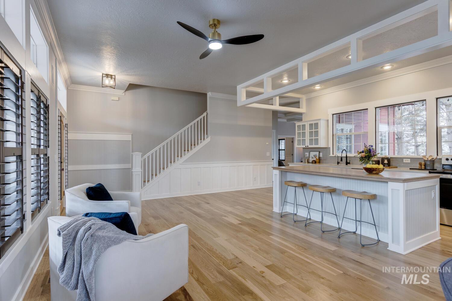 5218 W Hidden Springs Dr