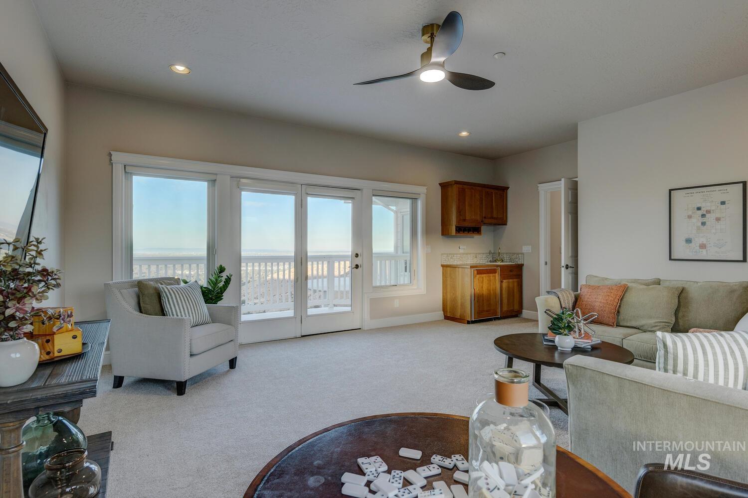 5560 N Quail Summit Place