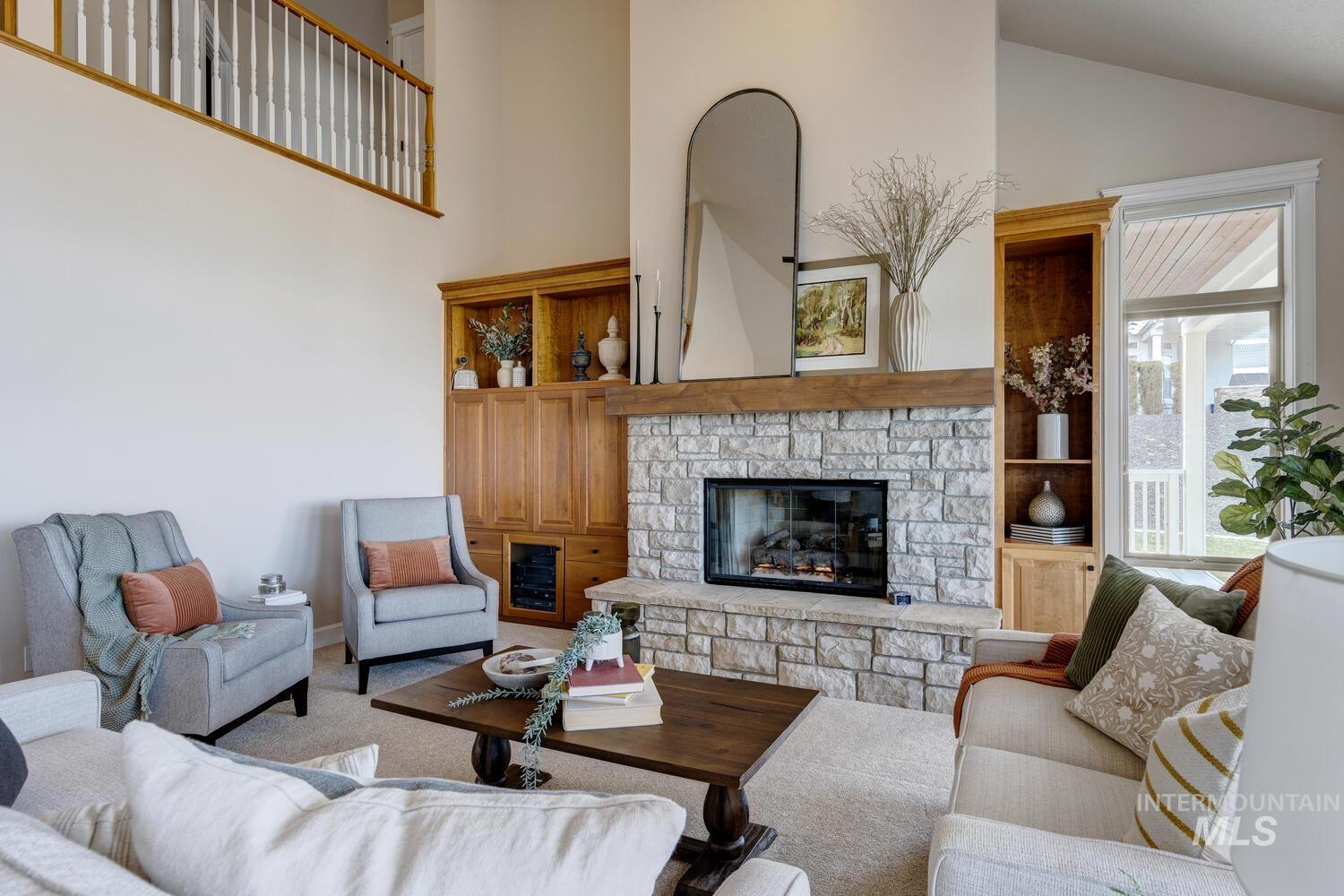 5560 N Quail Summit Place