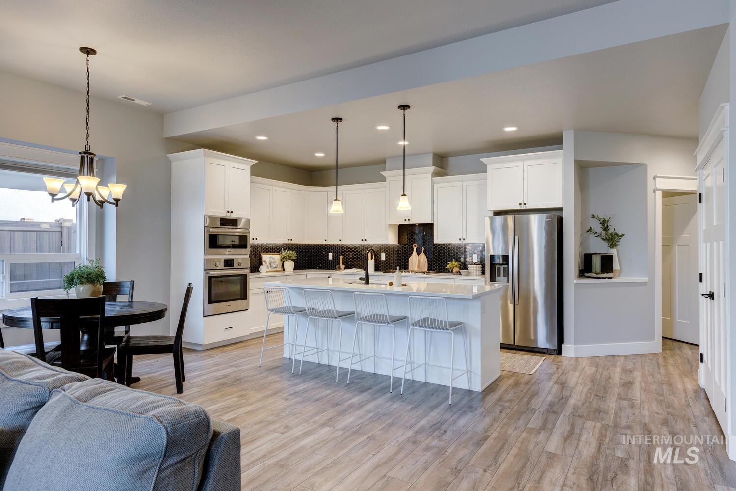 437 S Aspen Lakes Way