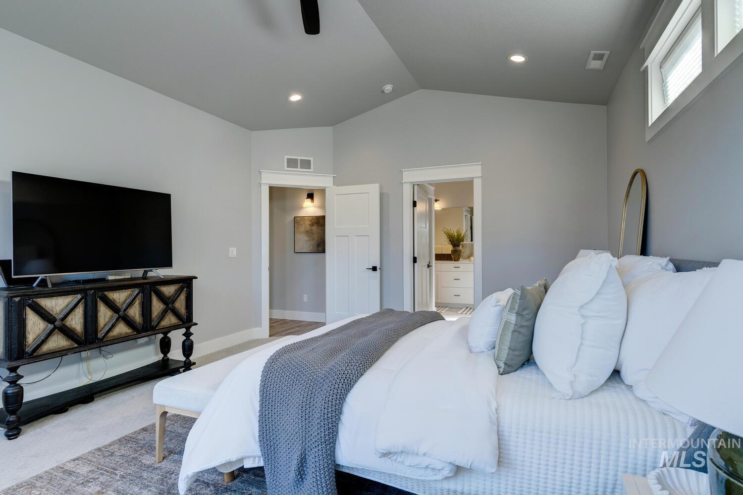 437 S Aspen Lakes Way