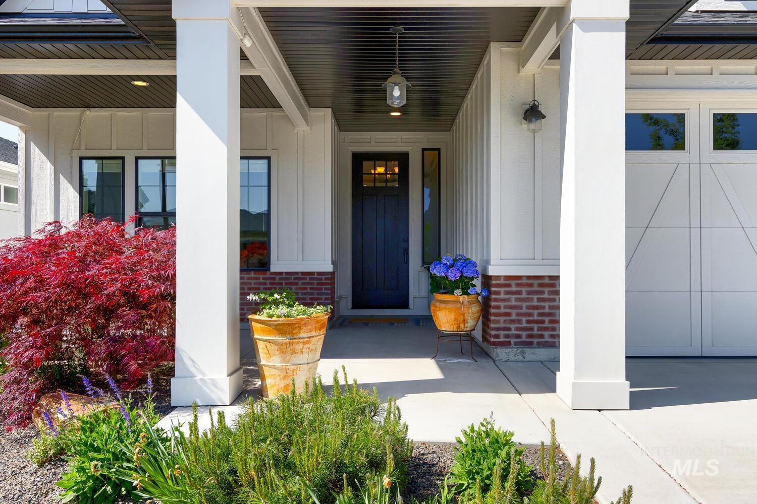 437 S Aspen Lakes Way