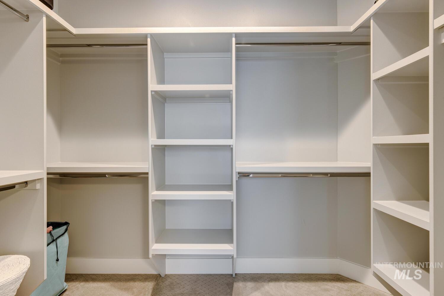 437 S Aspen Lakes Way