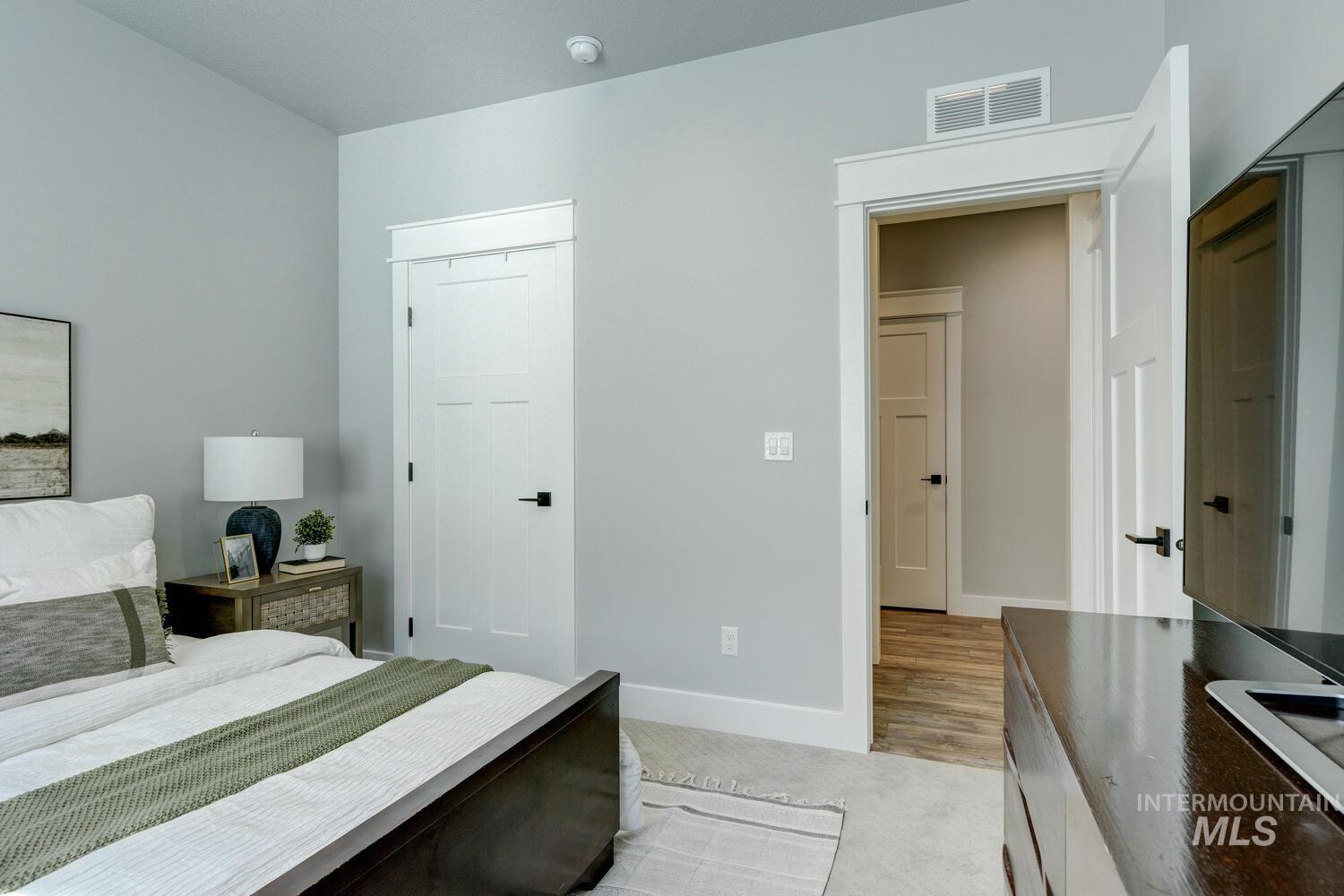 437 S Aspen Lakes Way