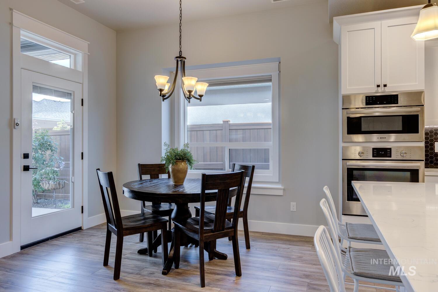 437 S Aspen Lakes Way