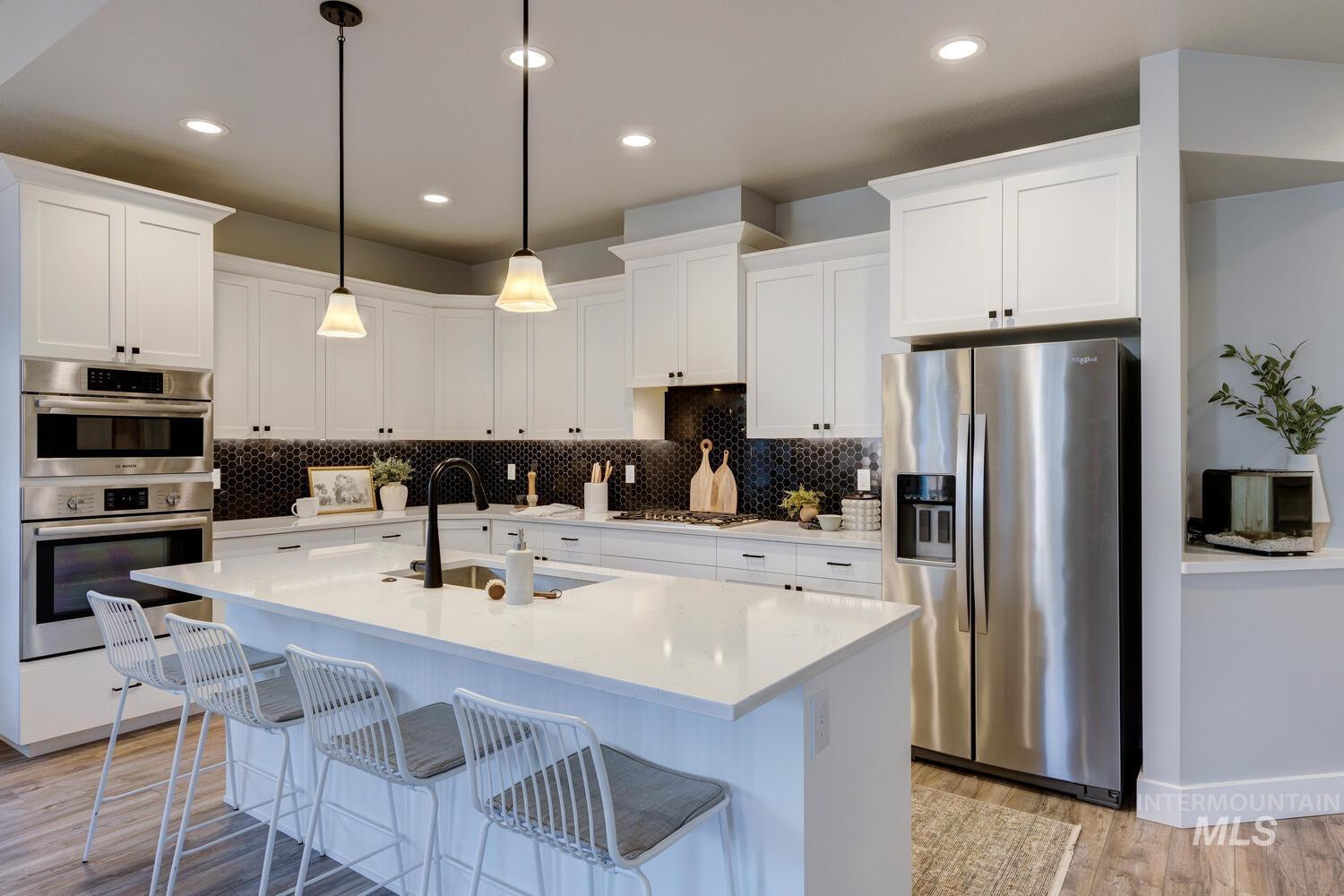 437 S Aspen Lakes Way