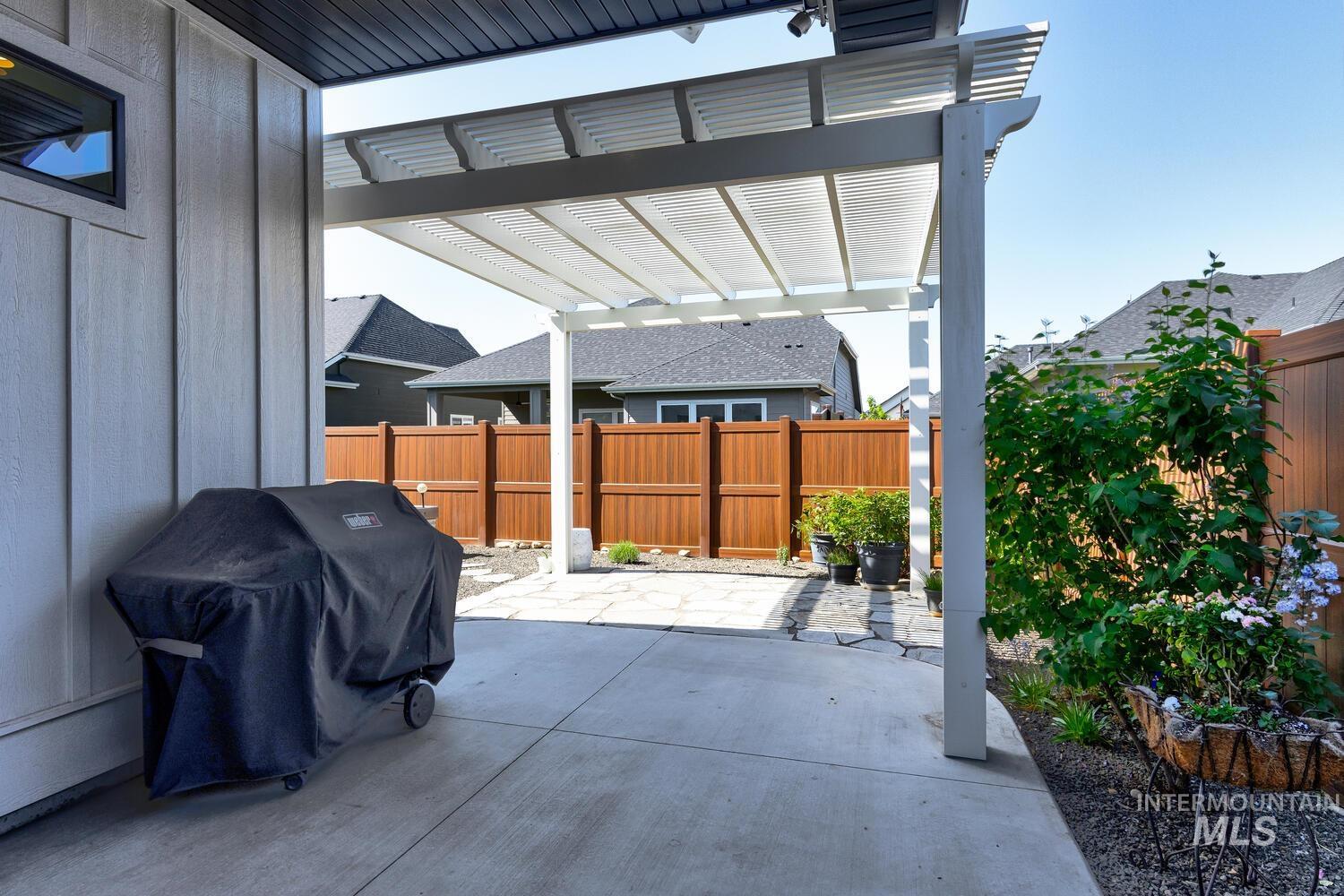 437 S Aspen Lakes Way