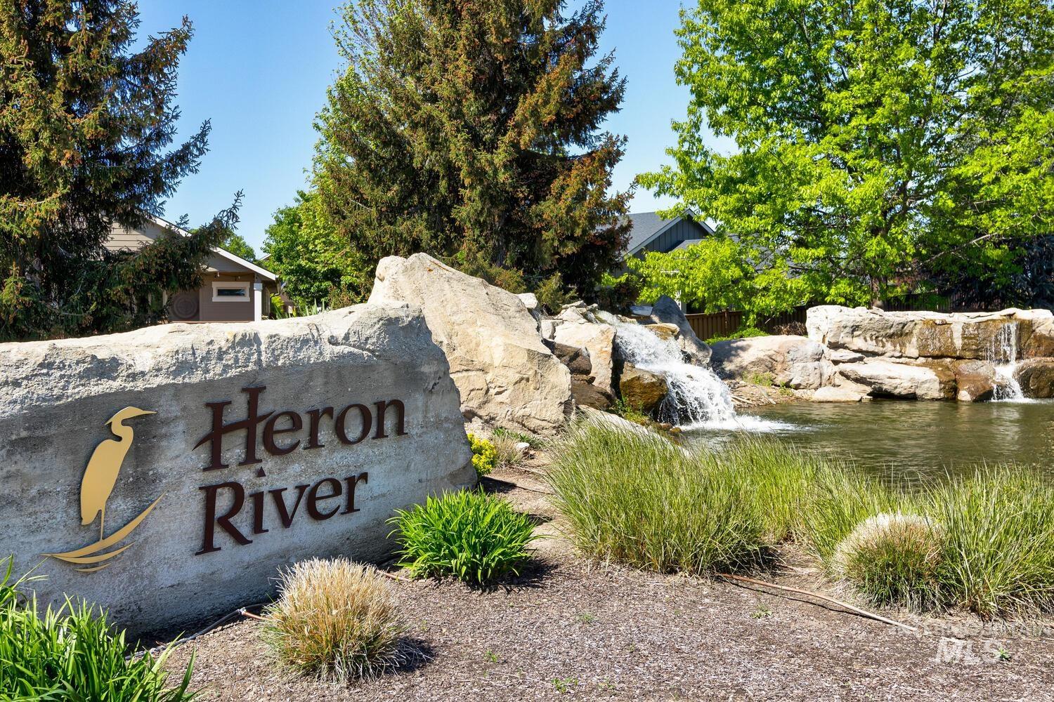 437 S Aspen Lakes Way