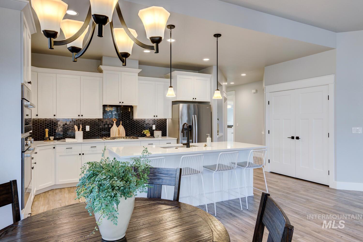 437 S Aspen Lakes Way