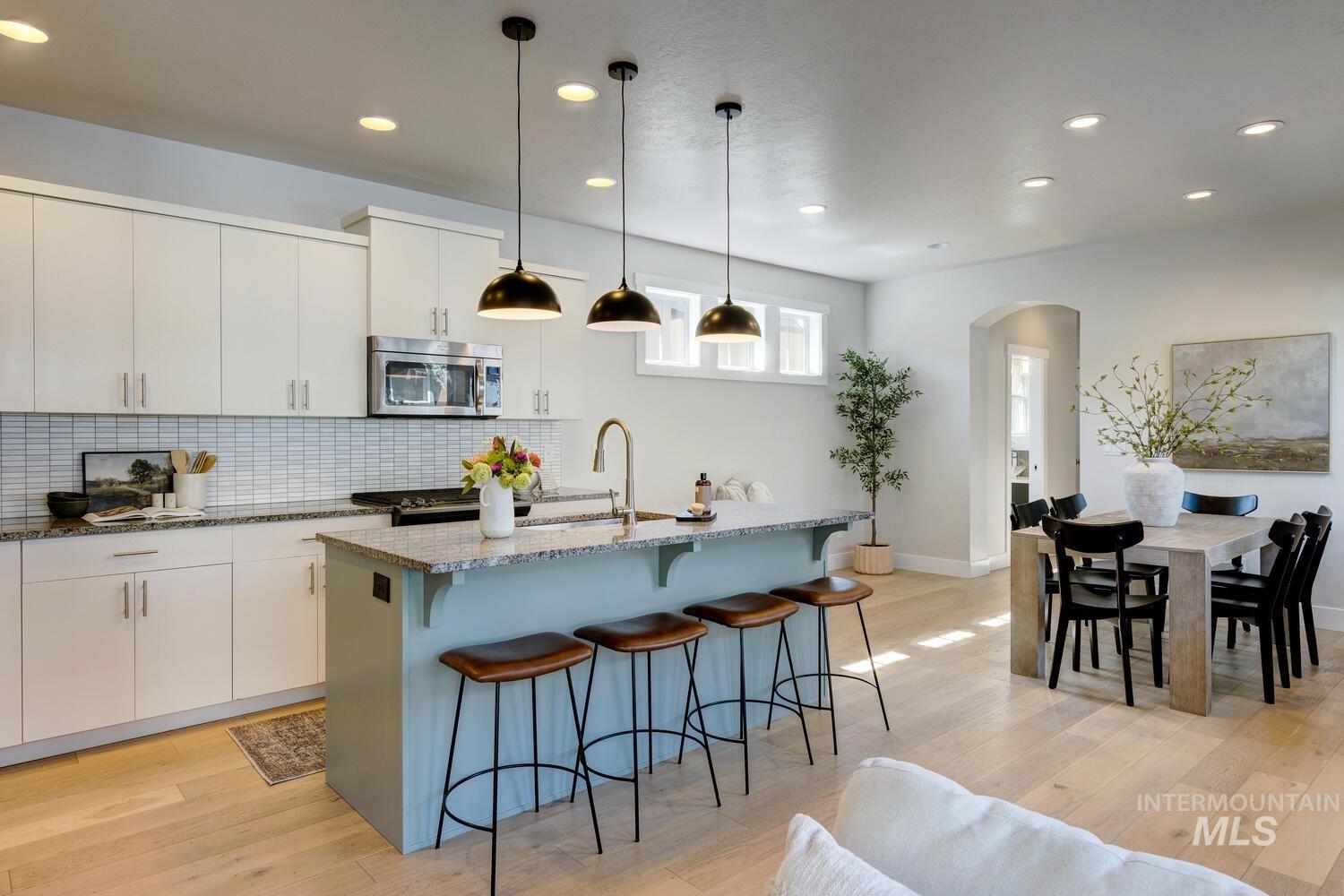 5723 W Hidden Springs Dr