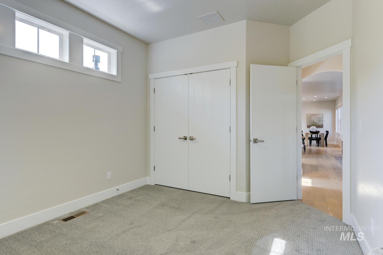 5723 W Hidden Springs Dr