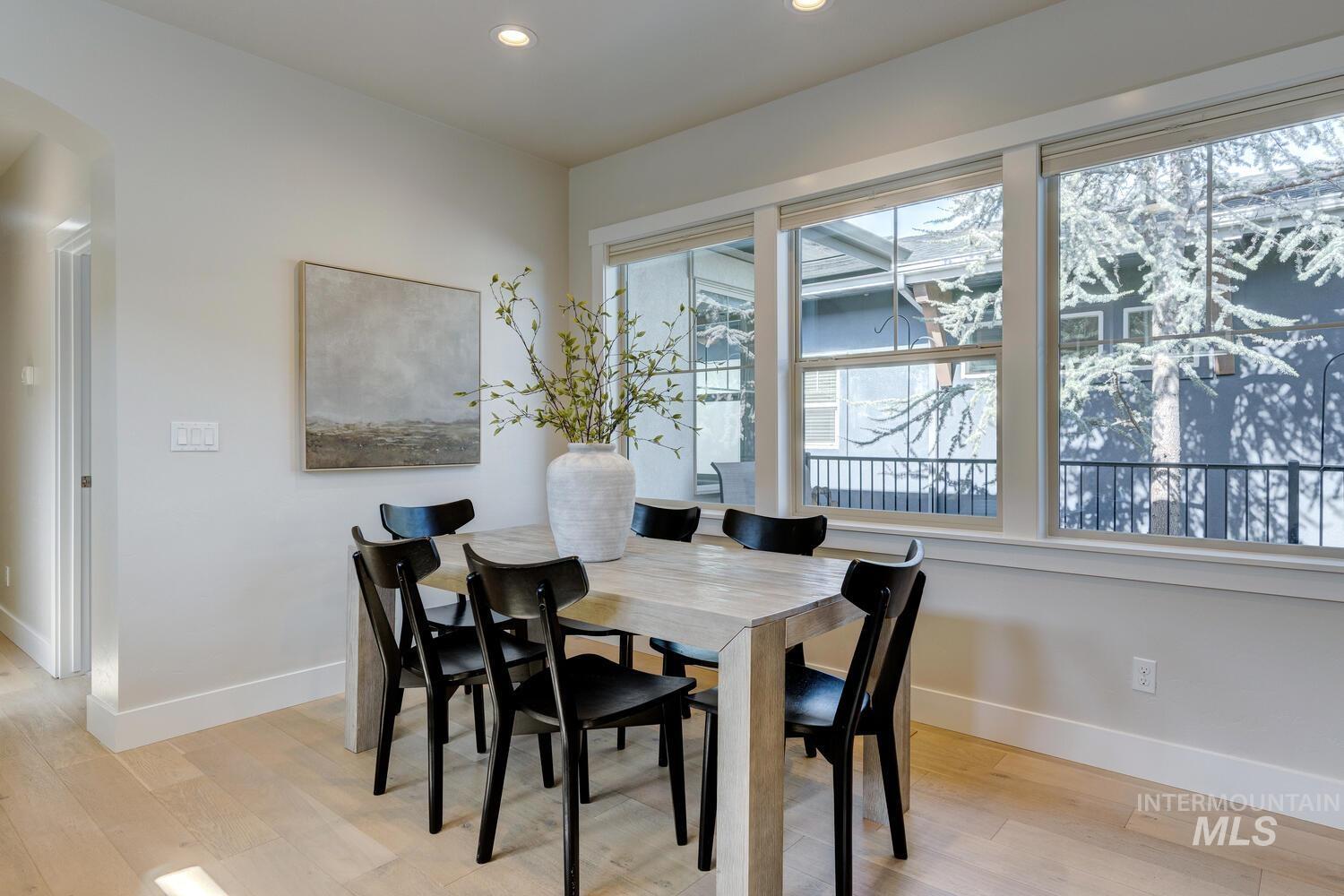 5723 W Hidden Springs Dr