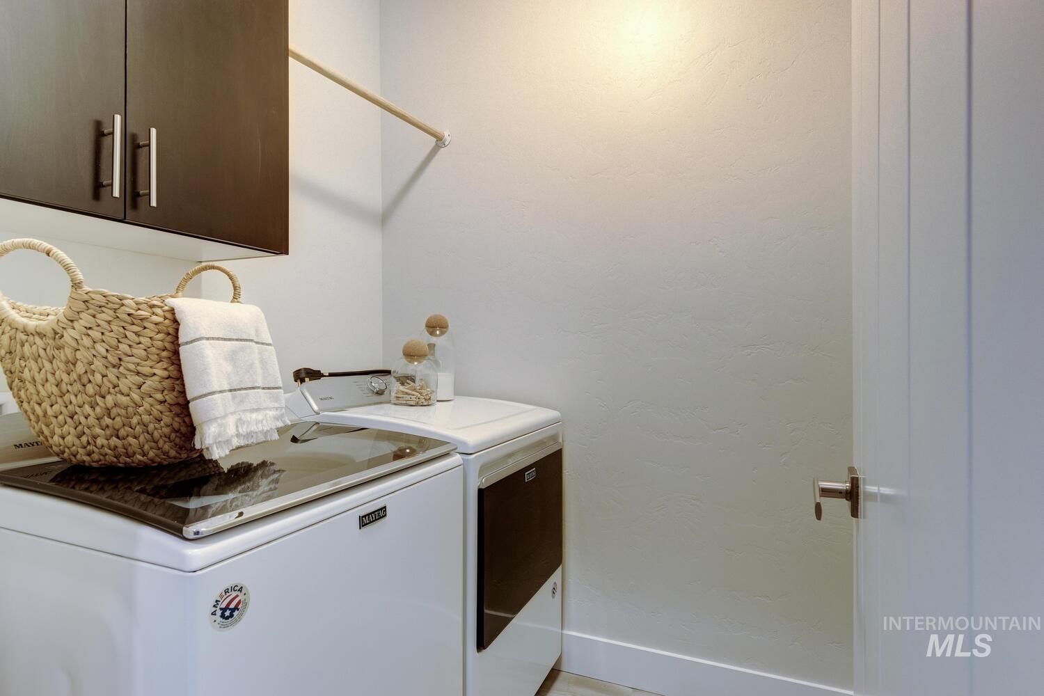 5723 W Hidden Springs Dr