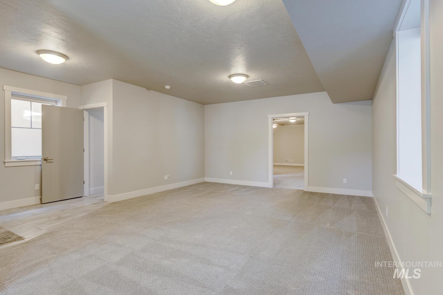 5723 W Hidden Springs Dr