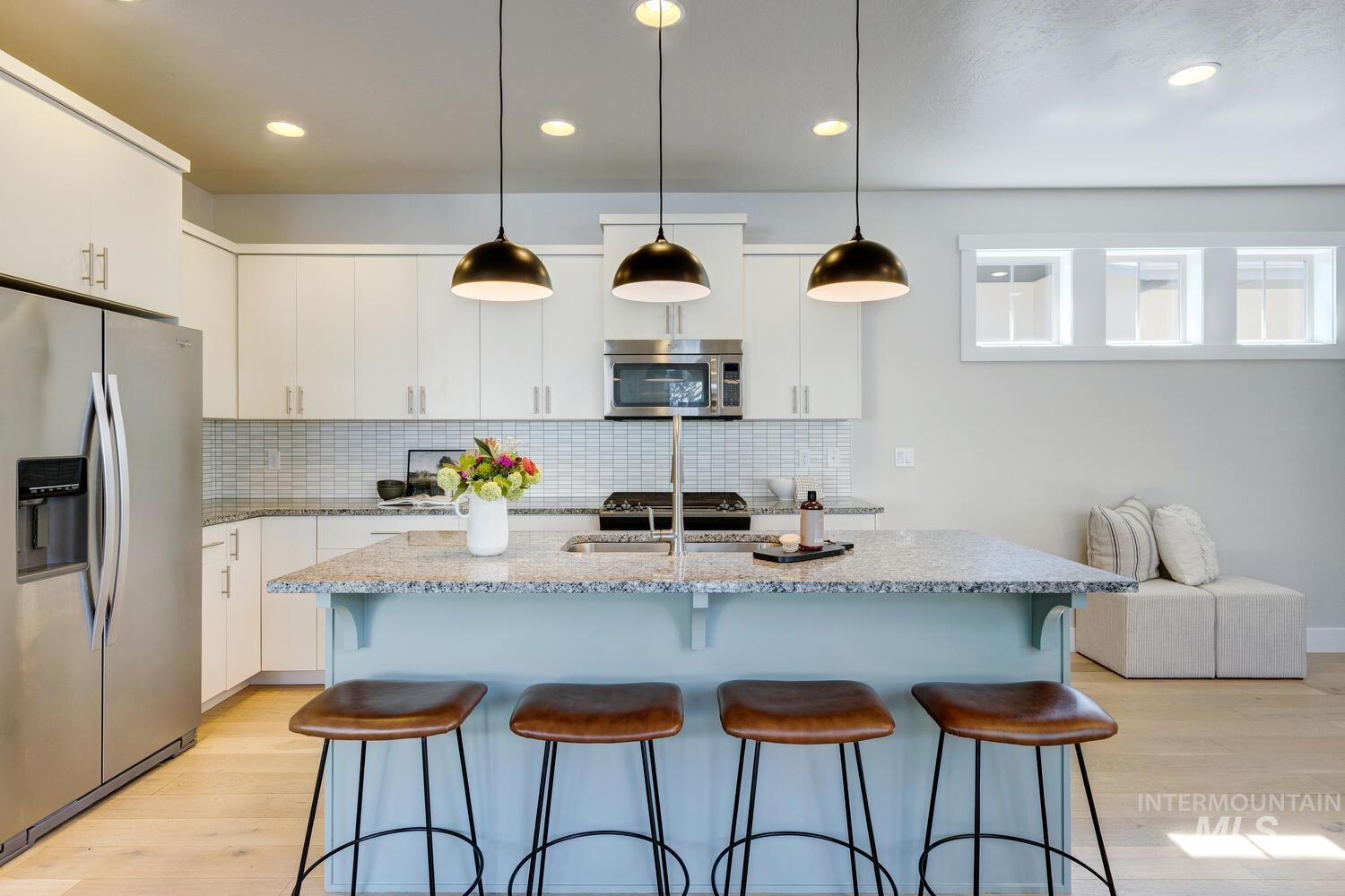 5723 W Hidden Springs Dr