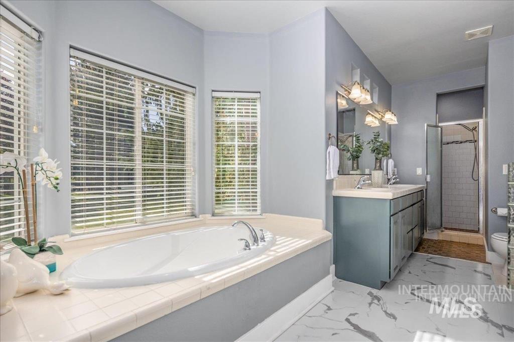 5244 W Hidden Springs Dr