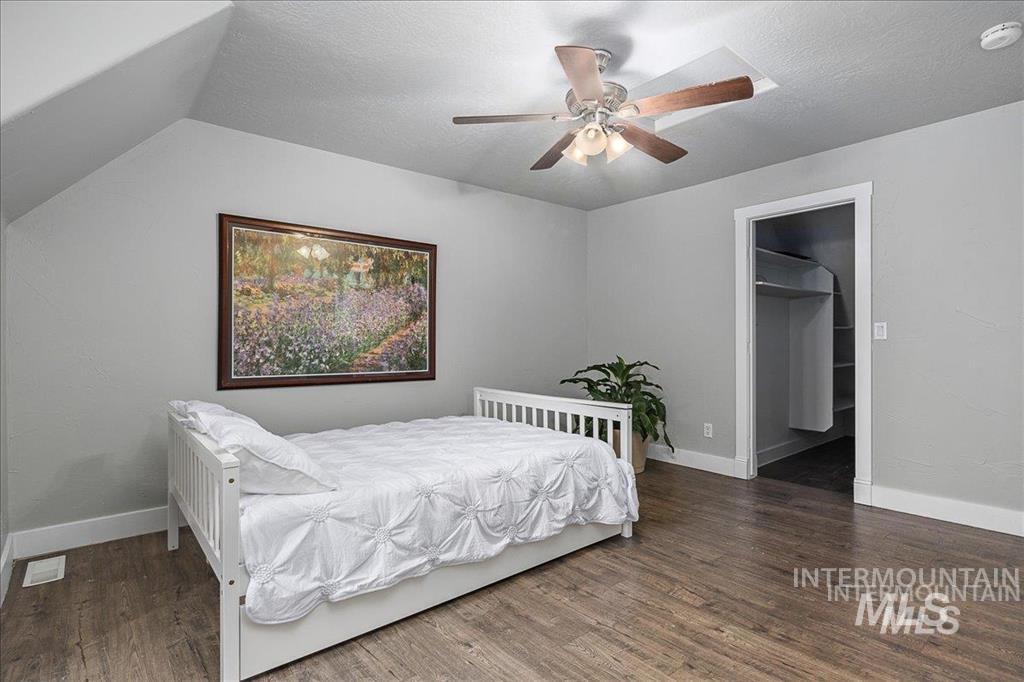 5244 W Hidden Springs Dr