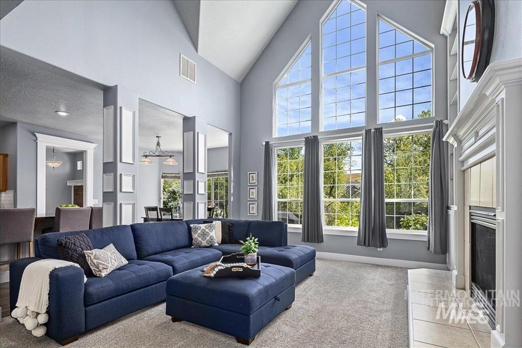 5244 W Hidden Springs Dr