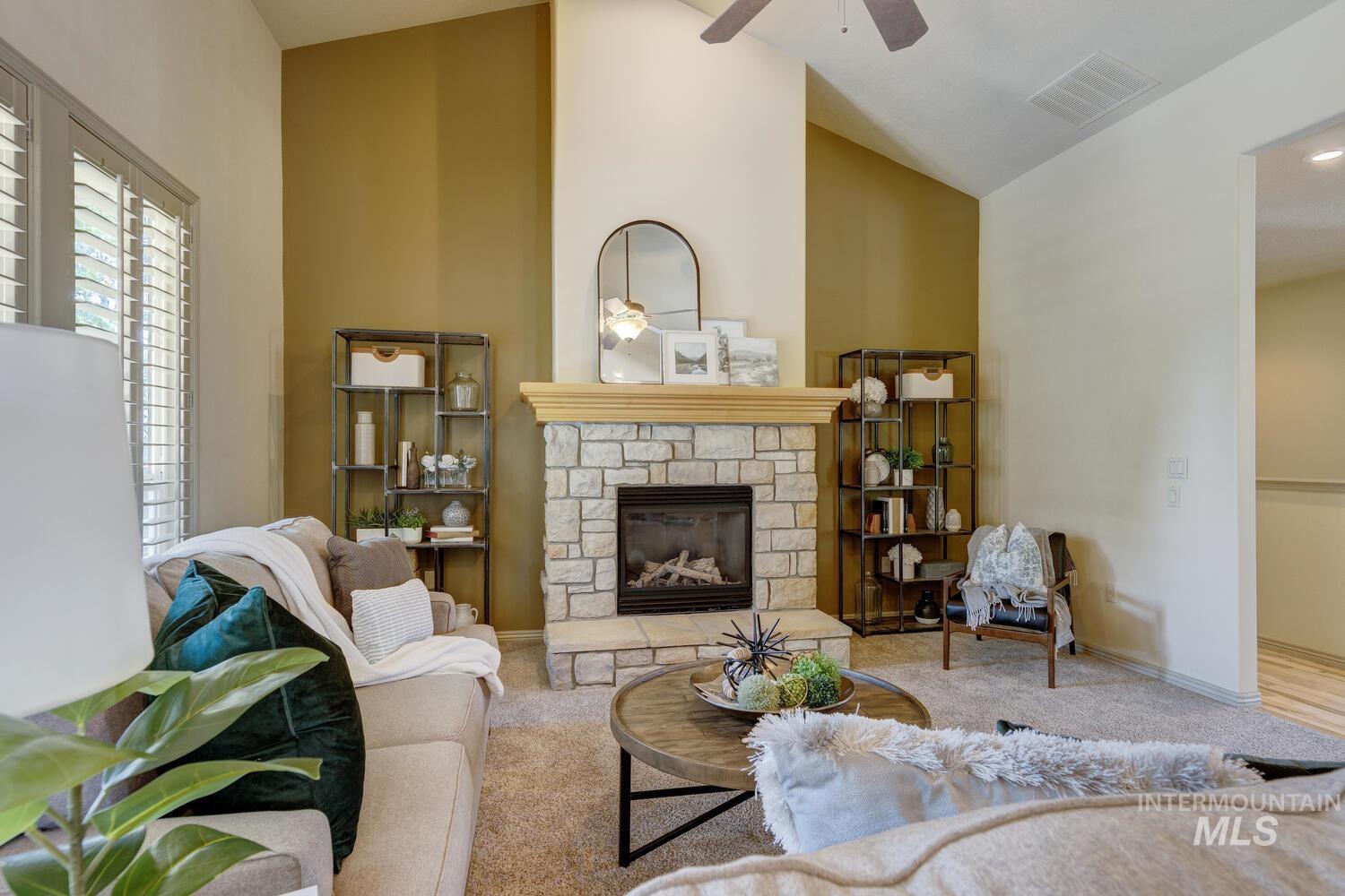 9407 W Pebblestream Dr