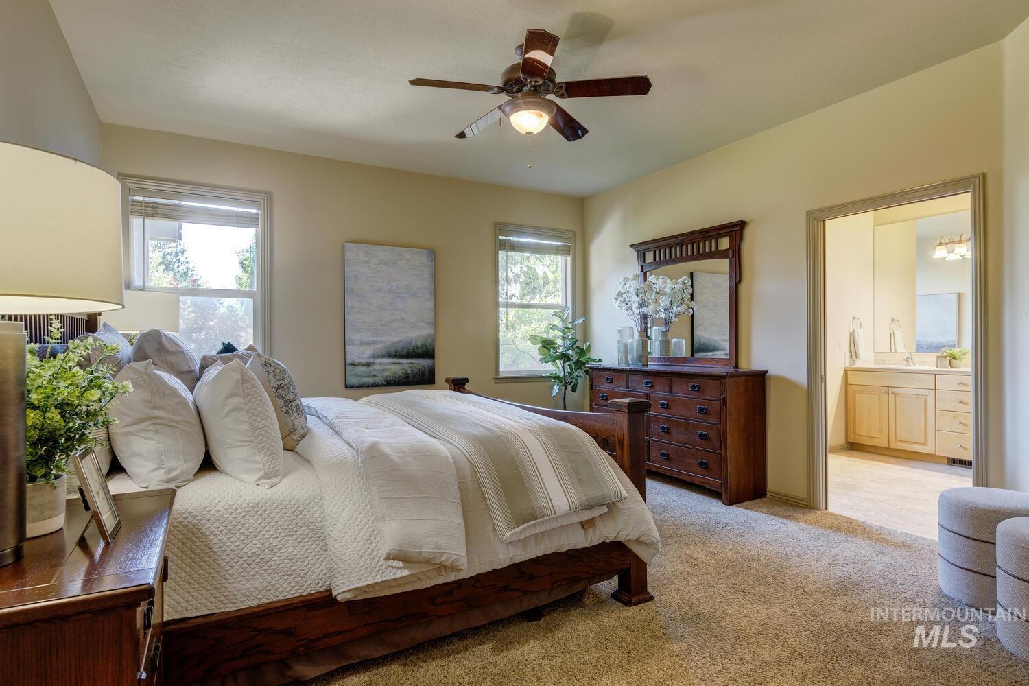 9407 W Pebblestream Dr